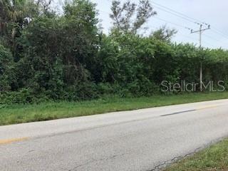 Property Photo:  301 W 6th Street  FL 33972 