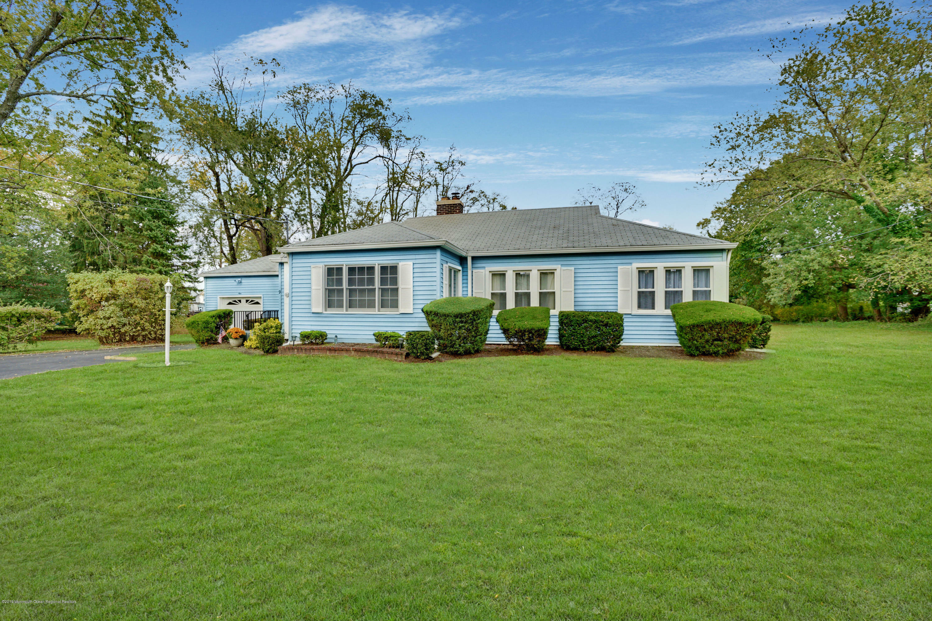 Property Photo:  9 Wolfhill Avenue  NJ 07757 