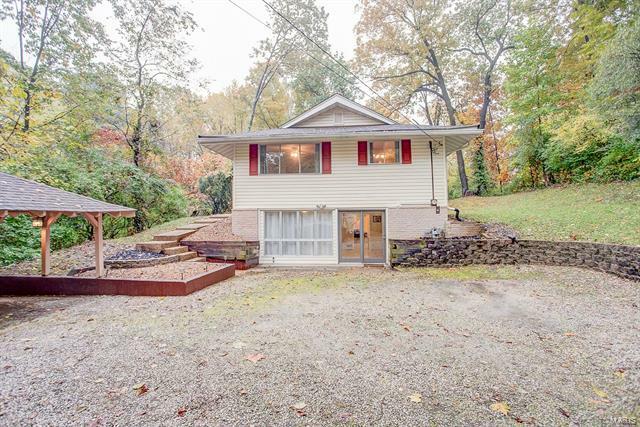 Property Photo: 496 North 66th Street 62223