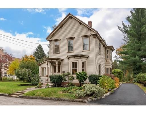 Property Photo: 4 Highvale Lane MA 01810