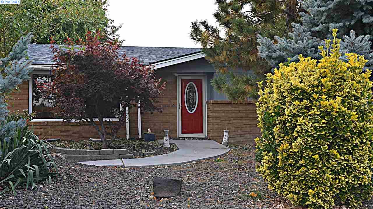 Property Photo:  1605 Alder  WA 99354 