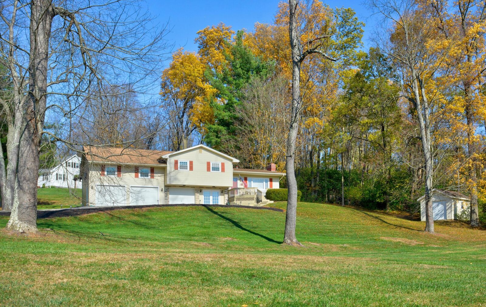 Property Photo: 134 Linnell Drive OH 43023