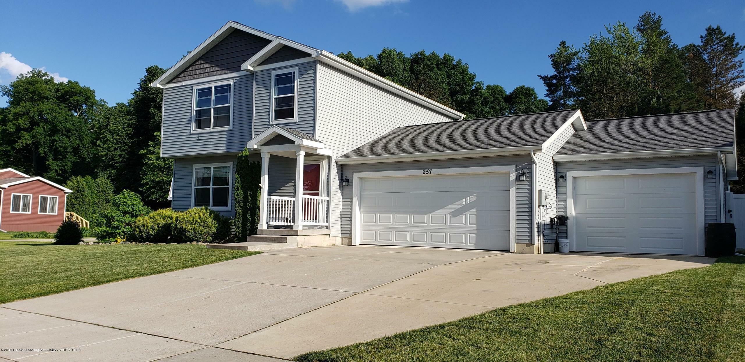 Property Photo:  957 Bolton Farms Lane  MI 48837 