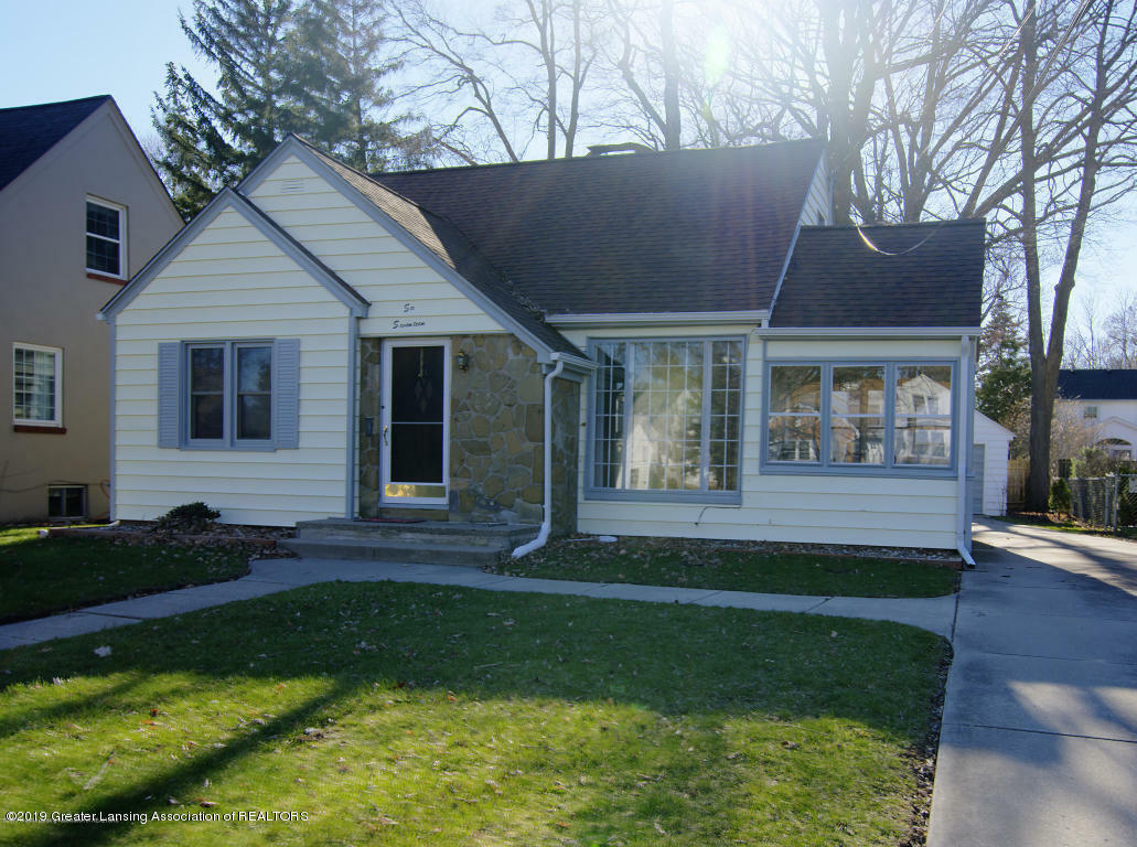 Property Photo:  617 Lasalle Boulevard  MI 48912 