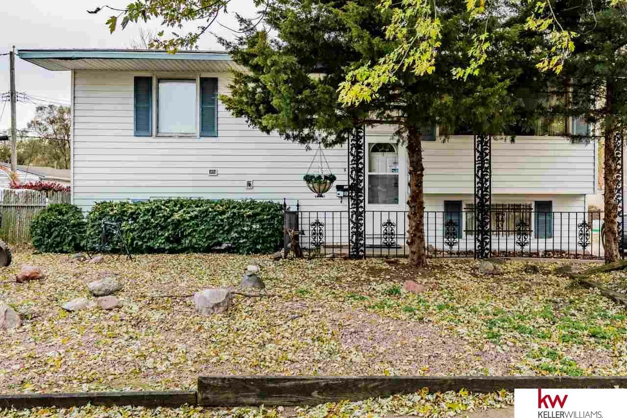 Property Photo:  915 Avenue O  IA 51510 