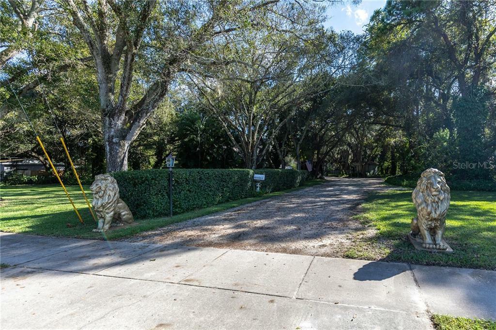 Property Photo:  6290 62nd Avenue N  FL 33781 