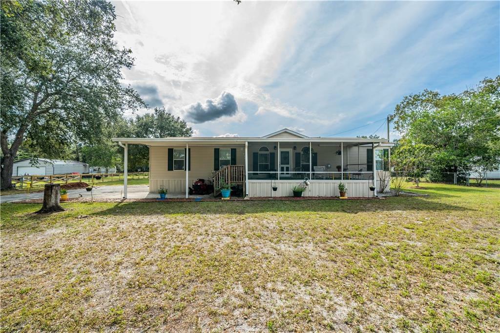 Property Photo:  12109 Woodside Drive  FL 33579 