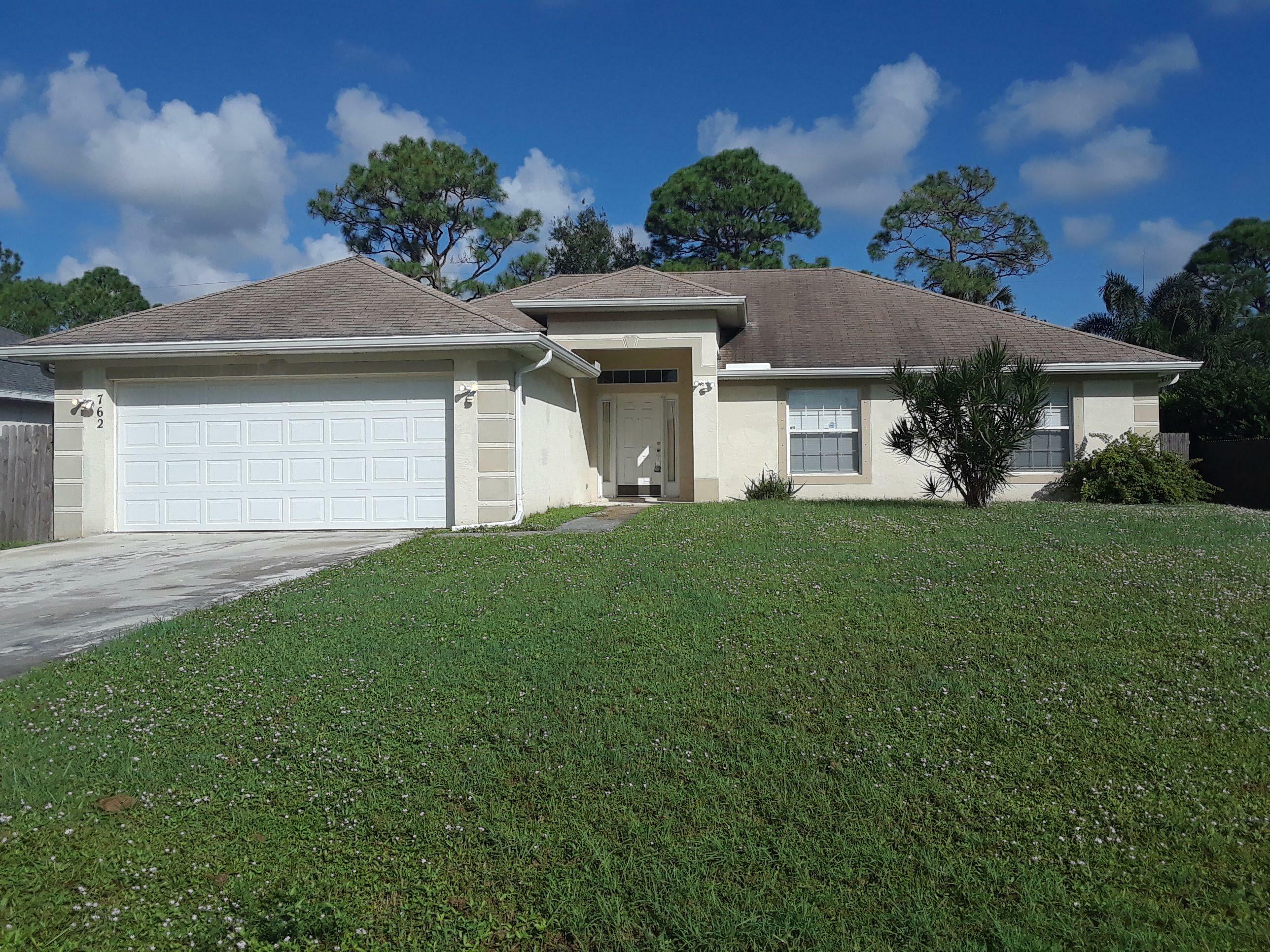 Property Photo:  762 NW Fairhaven Drive  FL 34983 