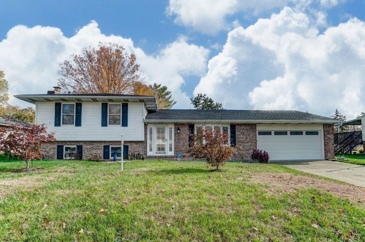 Property Photo:  5338 Crystal Dr  OH 45014