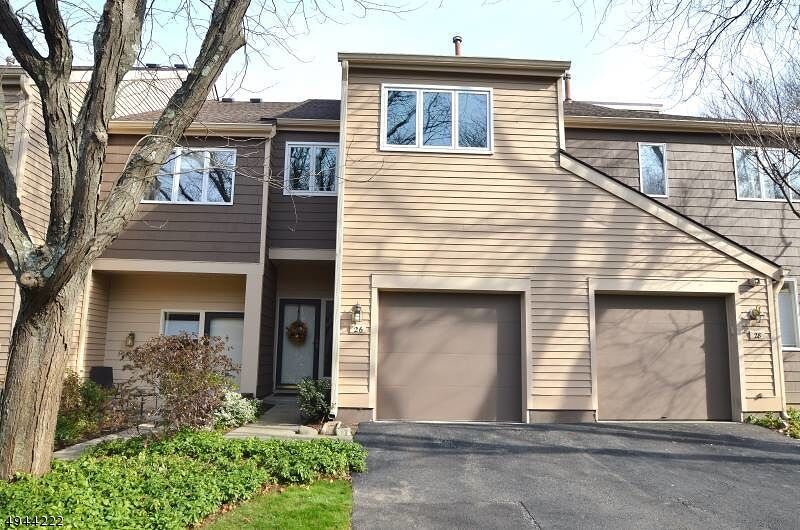 Property Photo: 26 Bedford Ct NJ 07940