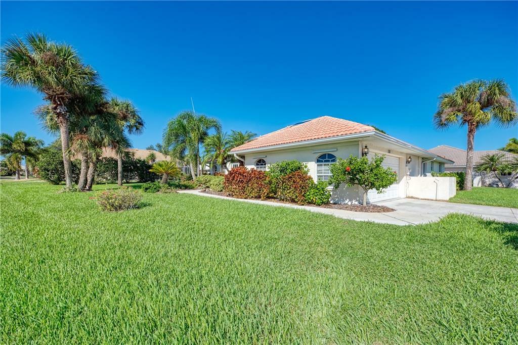 Property Photo: 538 Laurel Cherry Lane FL 34293