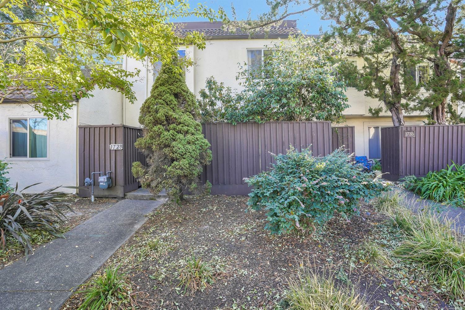Property Photo: 1729 Las Pravadas Court CA 95409