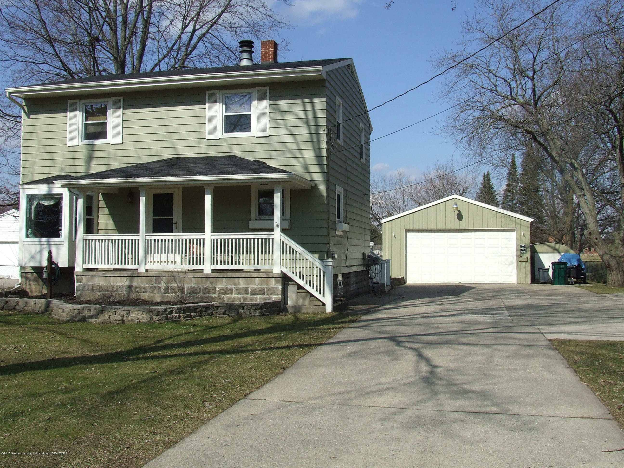 Property Photo:  225 E Miller Road  MI 48911 