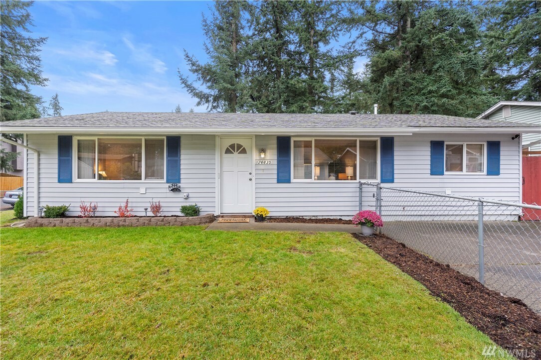 Property Photo:  26635 Timberlane Dr SE  WA 98042 