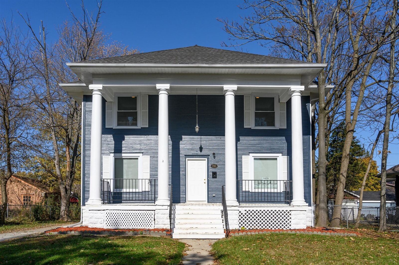 Property Photo:  285 West 16th Street  IL 60411 