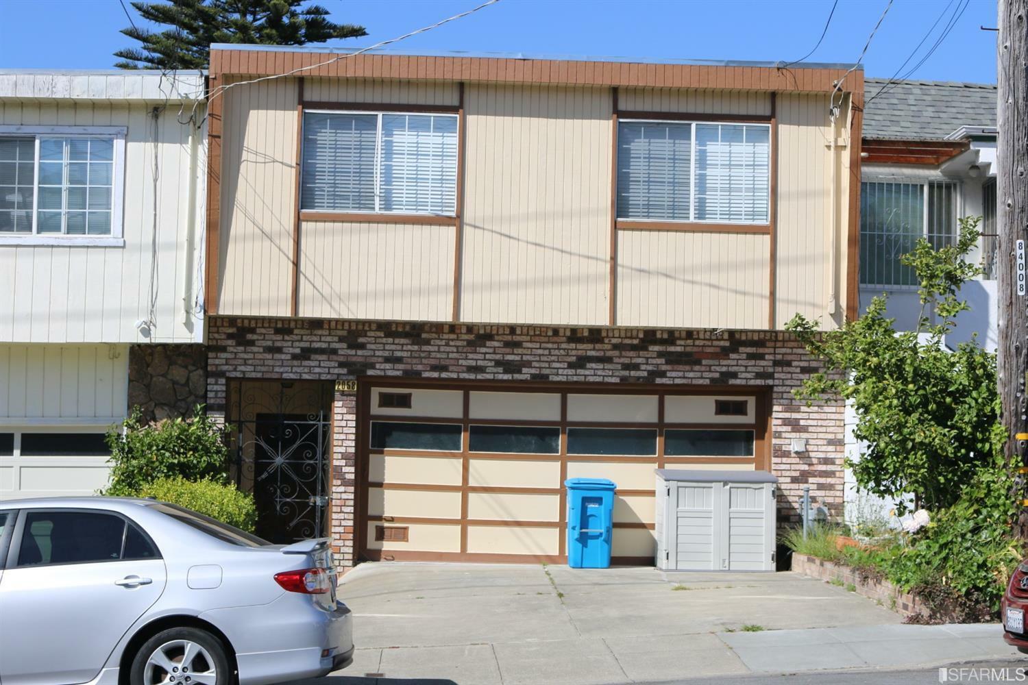 Property Photo:  2058 Quesada Avenue  CA 94124 