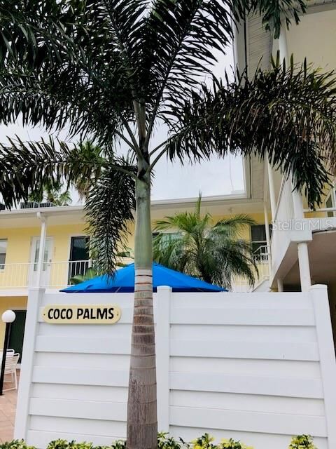 Property Photo: 700 W Venice Avenue 204 FL 34285