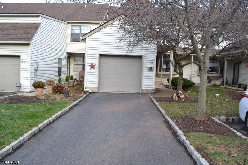 Property Photo:  409 Hawthorne Ct  NJ 08822 