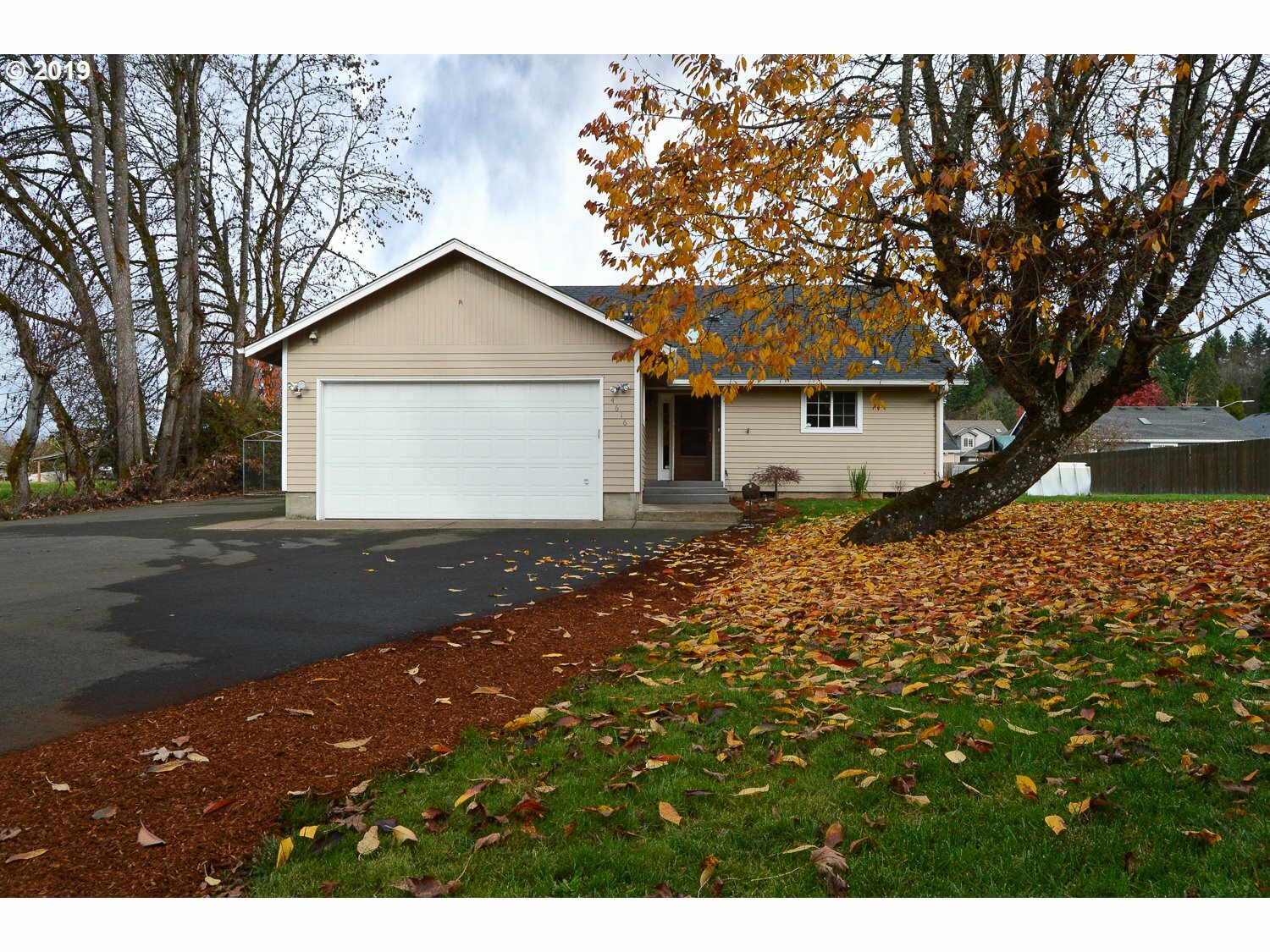 Property Photo: 4616 Jasper Rd OR 97478