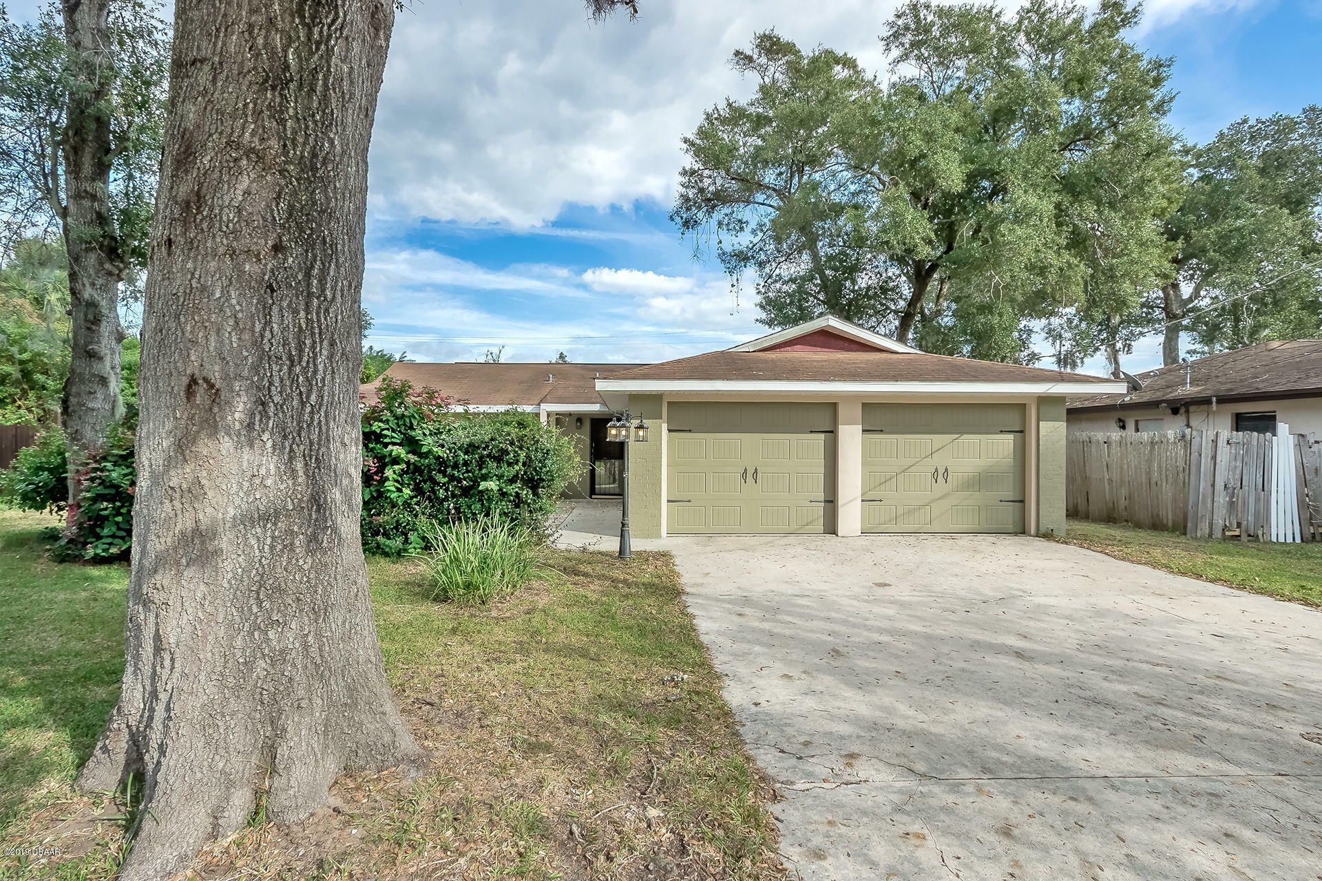 Property Photo:  7 Oak Avenue  FL 32174 