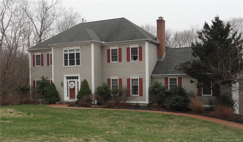 Property Photo:  211 Devonshire Lane  CT 06443 