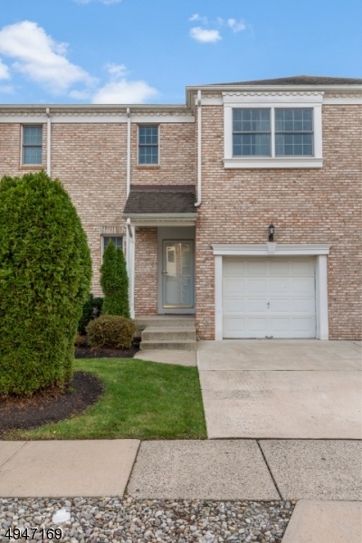 Property Photo:  13 Hidden Pond Ct  NJ 08869 