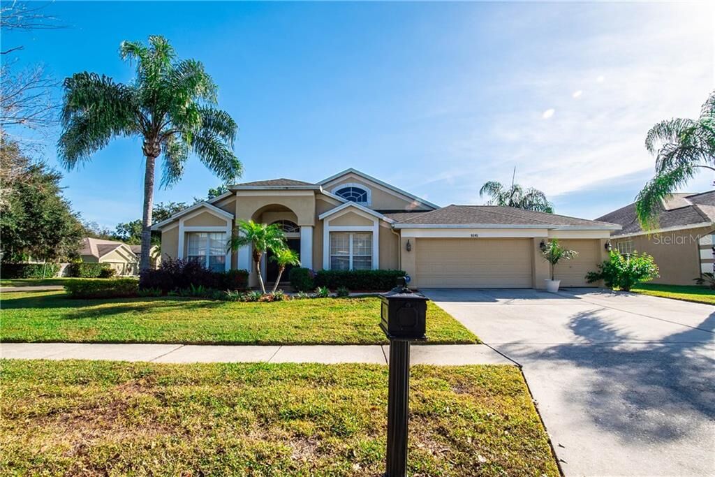 Property Photo:  9245 Brindlewood Drive  FL 33556 