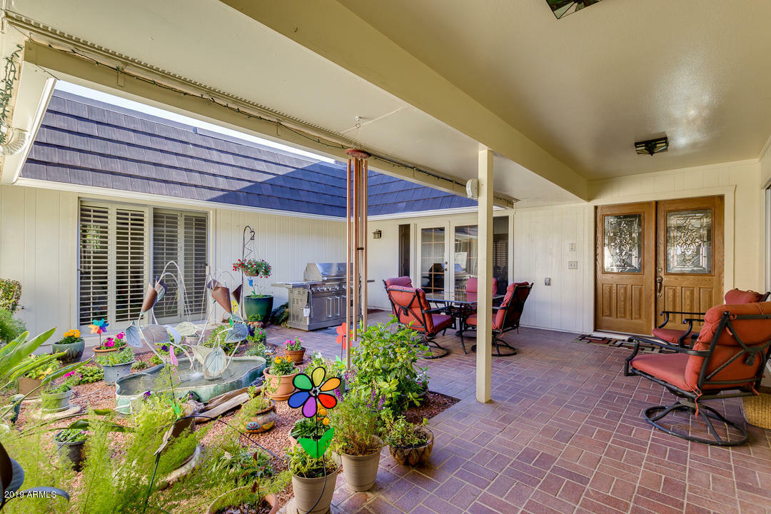 Property Photo: 10526 W Bellarose Drive AZ 85351