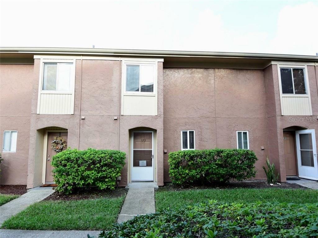 Property Photo: 123 114th Avenue N 123 FL 33716