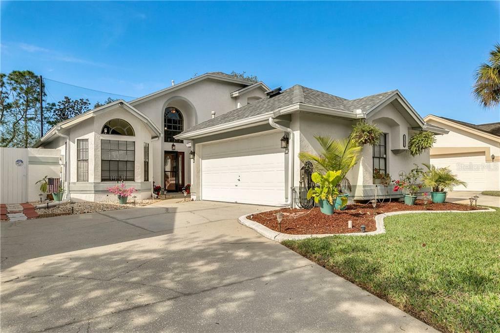 Property Photo:  11636 Peach Grove Lane  FL 32821 