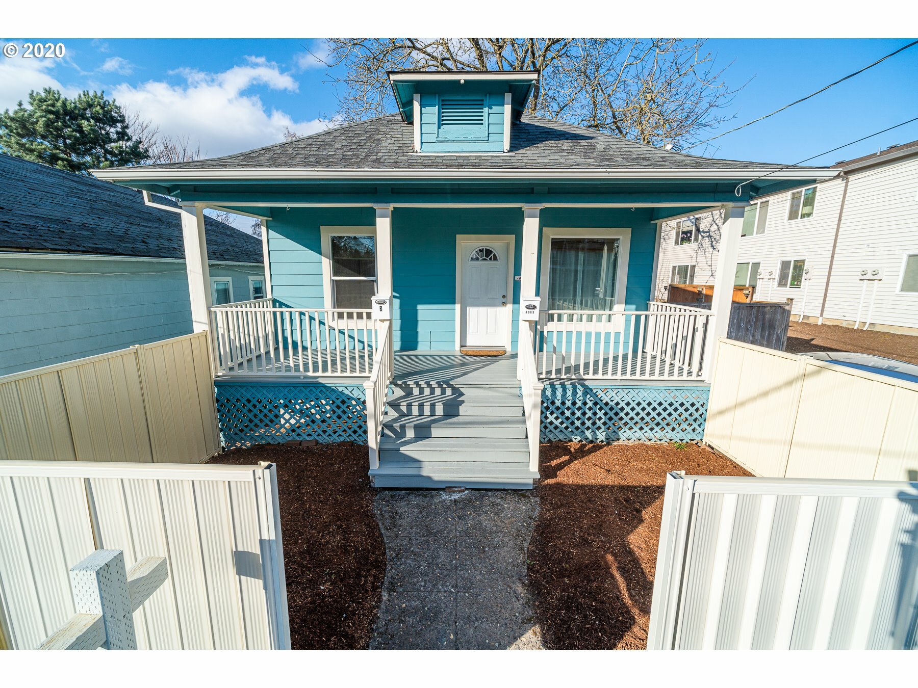 Property Photo: 3969 SE Holgate Blvd OR 97202