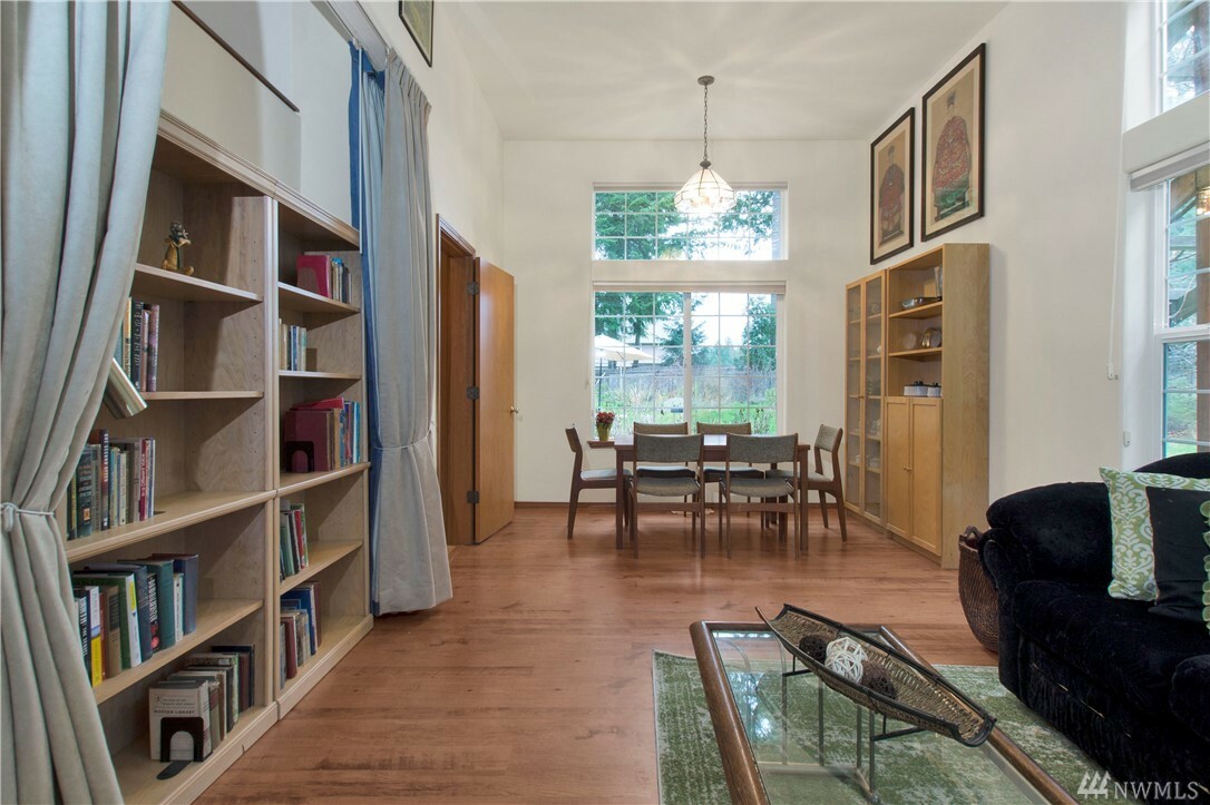 Property Photo: 6702 Garrett Ct NE WA 98506