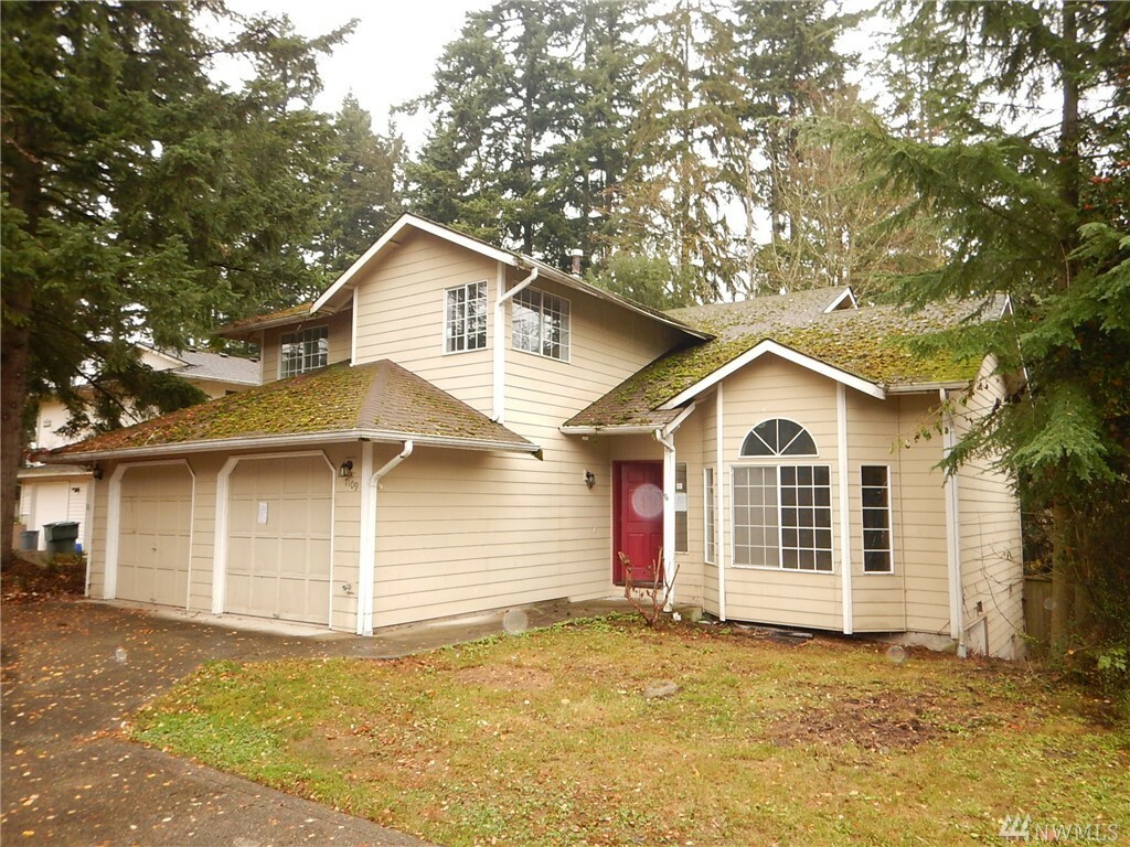 Property Photo:  7109 Lower Ridge Rd  WA 98203 