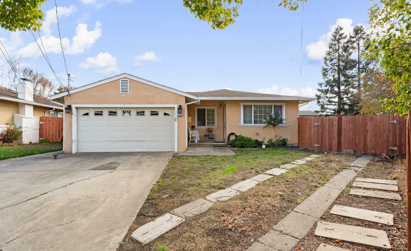 Property Photo:  515 Jayar Place  CA 94544 