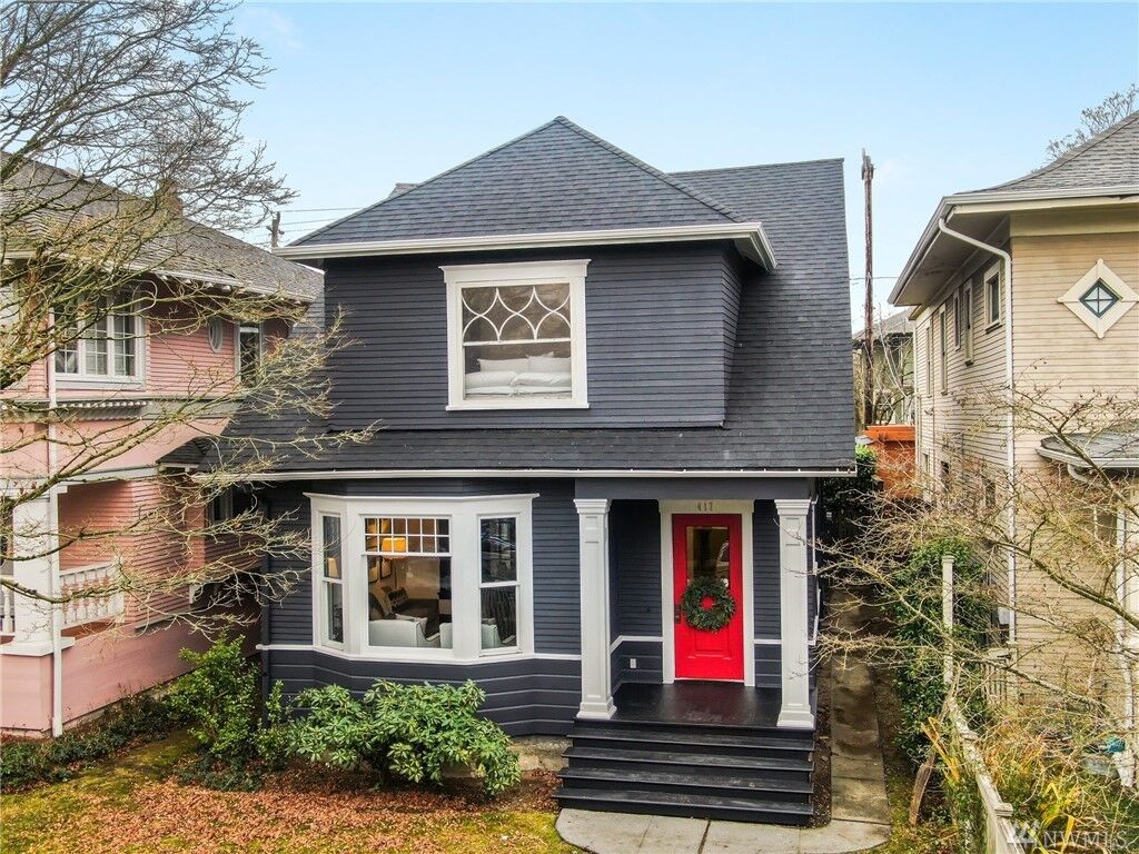 Property Photo:  417  17th Avenue E  WA 98112 