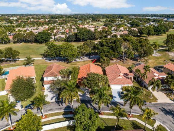 Property Photo:  8073 Pelican Harbour Drive  FL 33467 