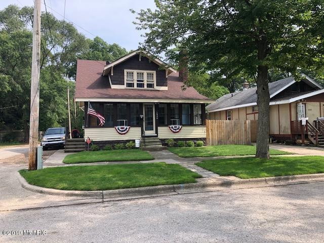 Property Photo: 1640 McIlwraith Street MI 49442