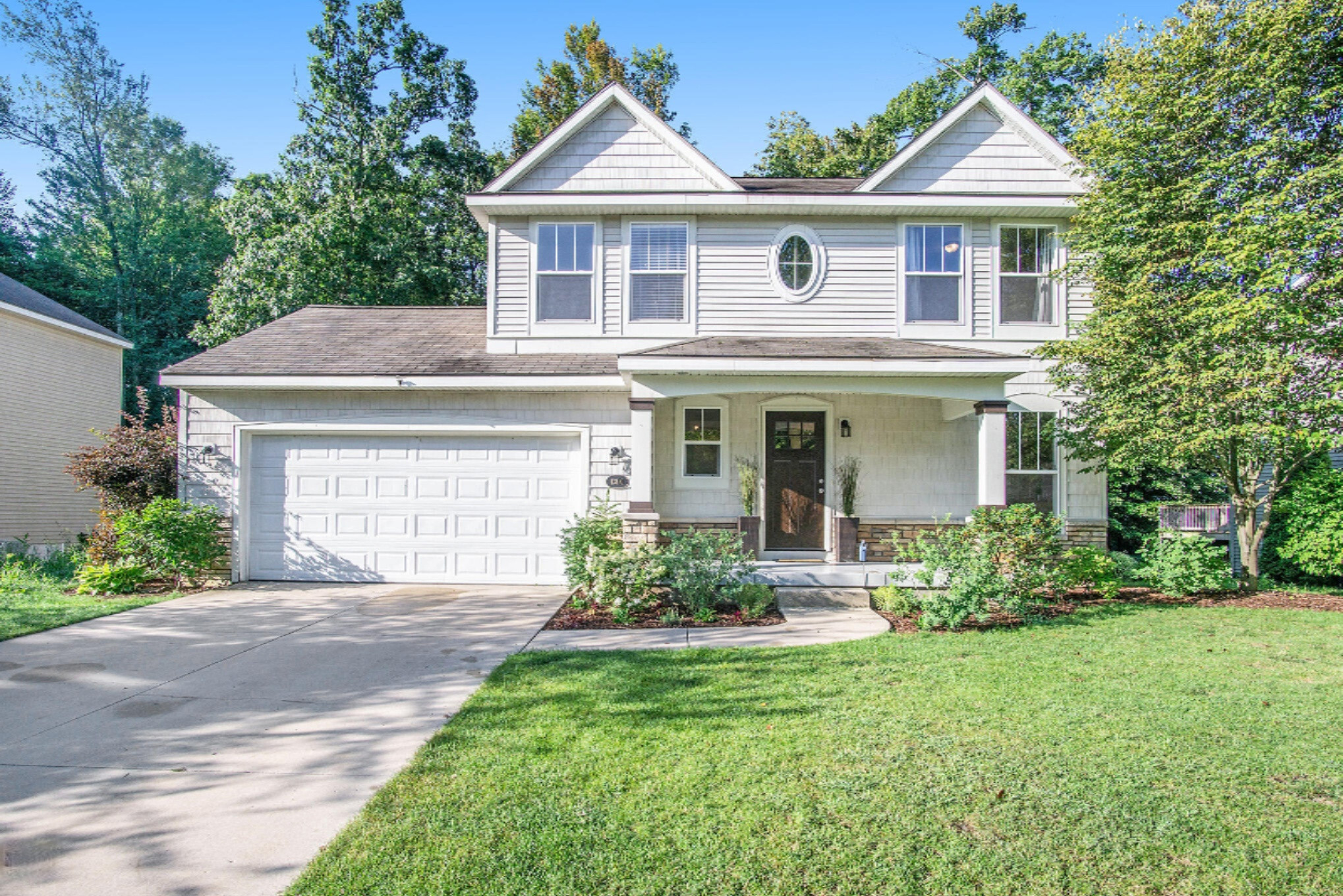 Property Photo: 13410 Patchin Drive MI 49448