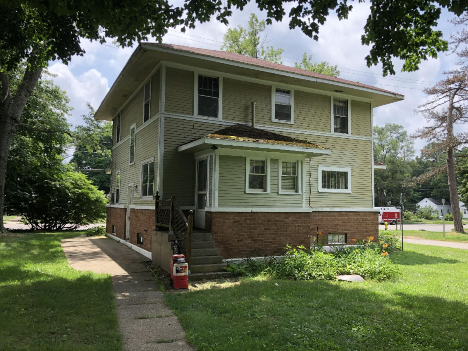 Property Photo: 2126 W Main Street MI 49006