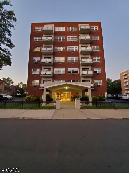 Property Photo:  20 Jefferson St F  NJ 07601 