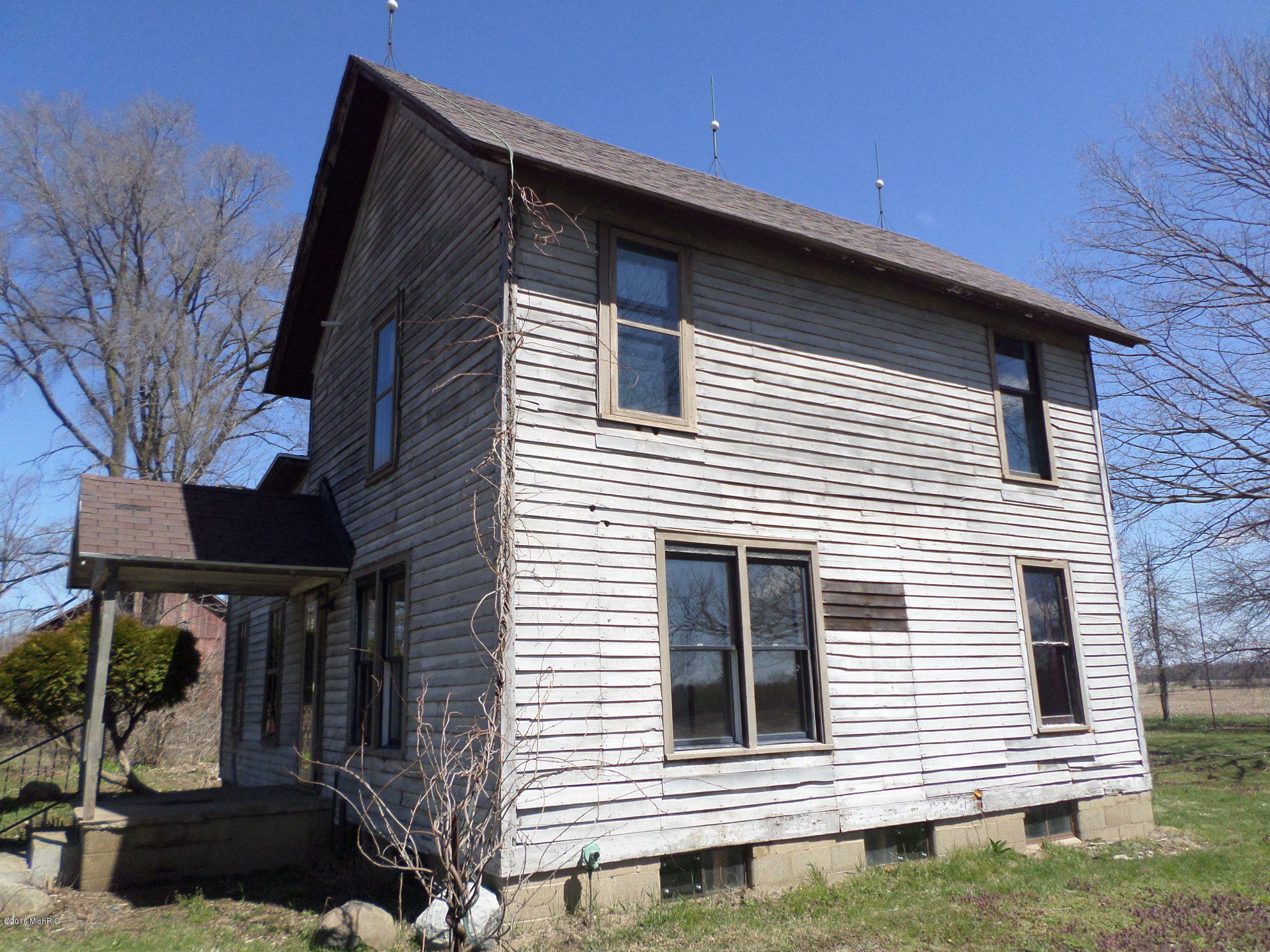 Property Photo:  2737 W Winn Road  MI 49120 