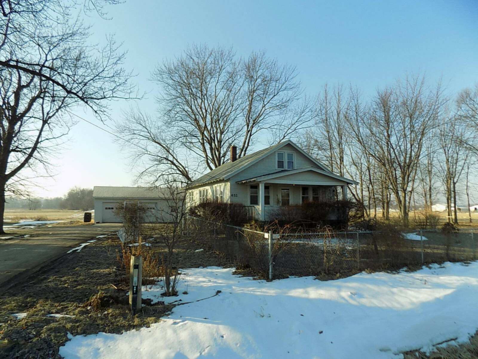 Property Photo:  652 W Hinchman Road  MI 49101 