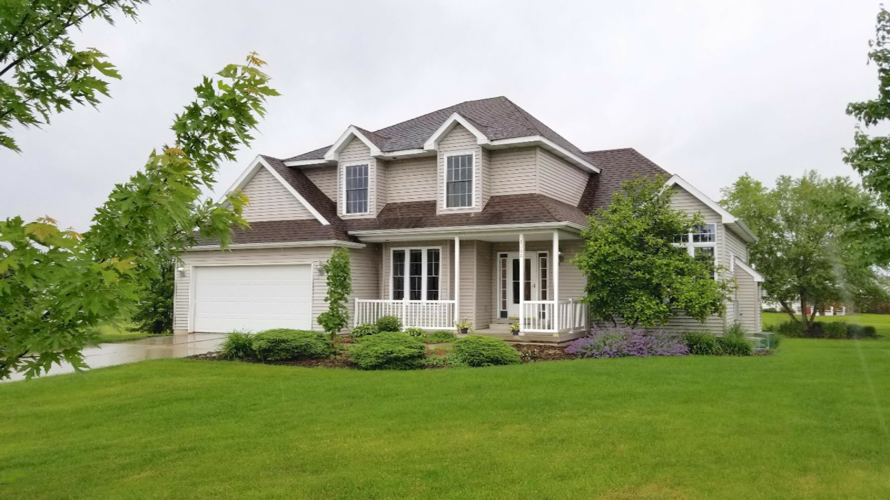 Property Photo:  1544 Lanyard Court  MI 49464 