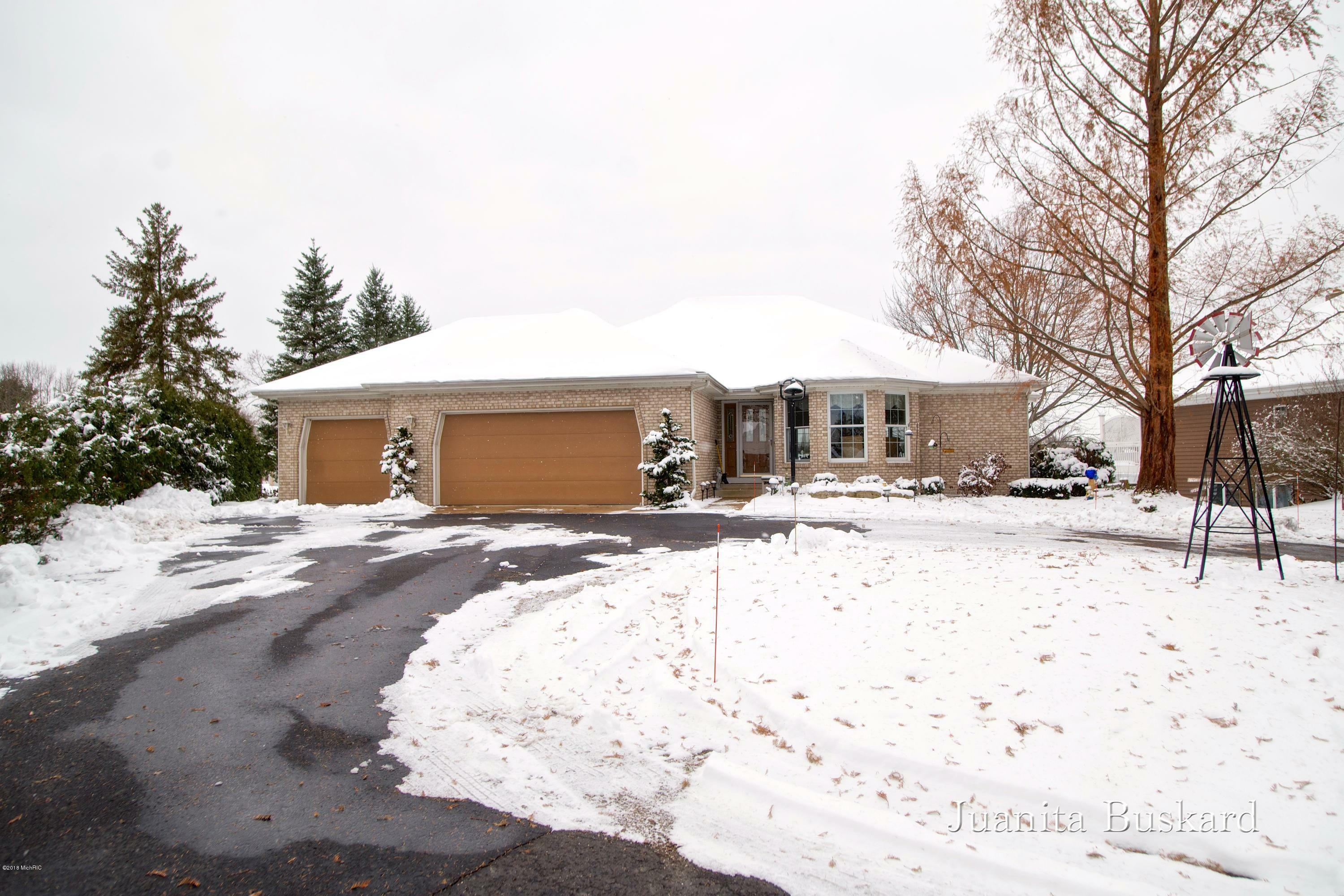 Property Photo:  6807 Kenowa Avenue SW  MI 49418 