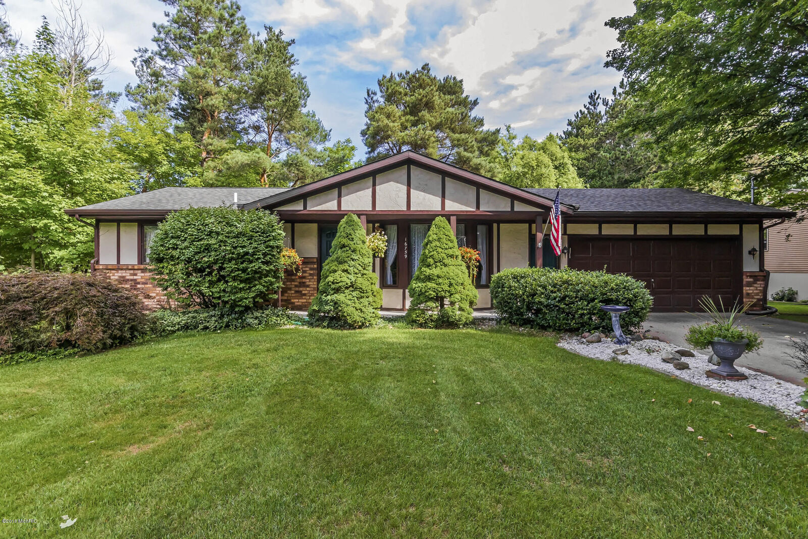 Property Photo:  16759 James Street  MI 49424 