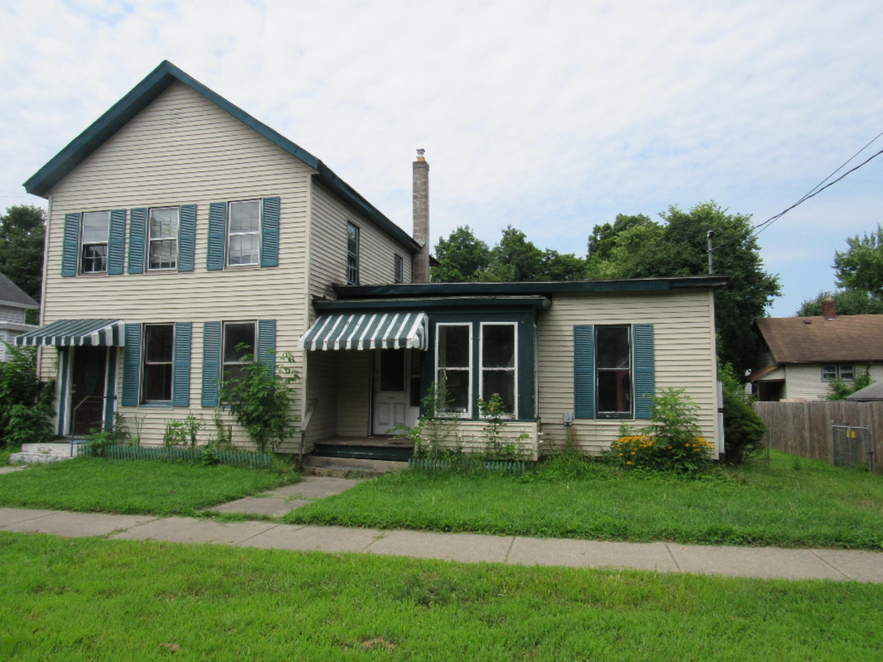 Property Photo:  110 S St Joseph Avenue  MI 49120 