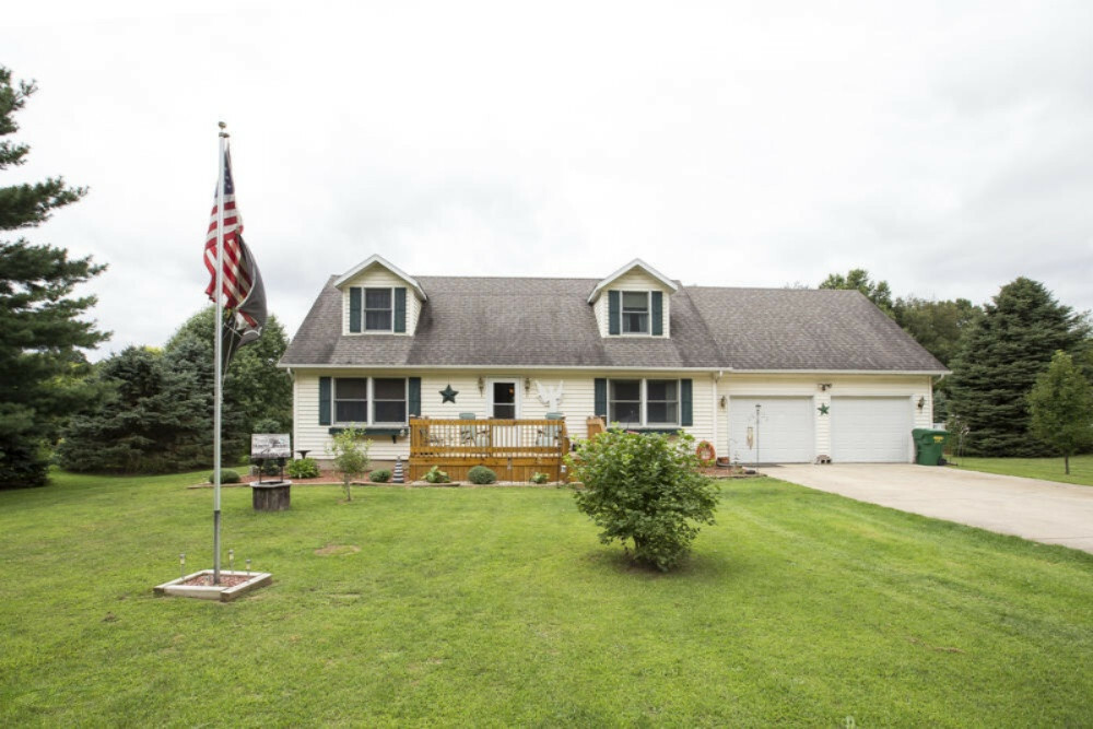 Property Photo:  1136 Carberry Road  MI 49120 