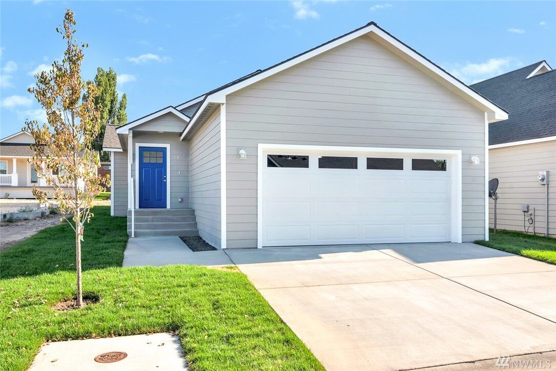 Property Photo: 123 E 9th Ave 23 WA 98837