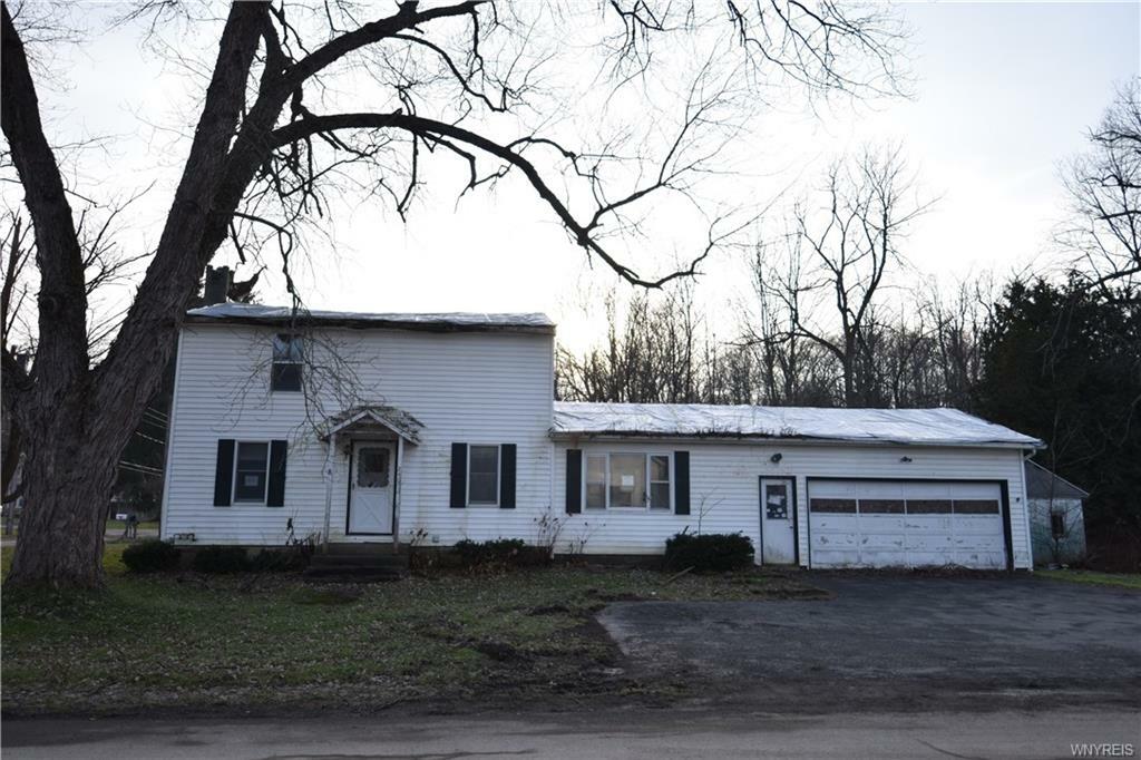 Property Photo:  240 Sargent Road  NY 14037 