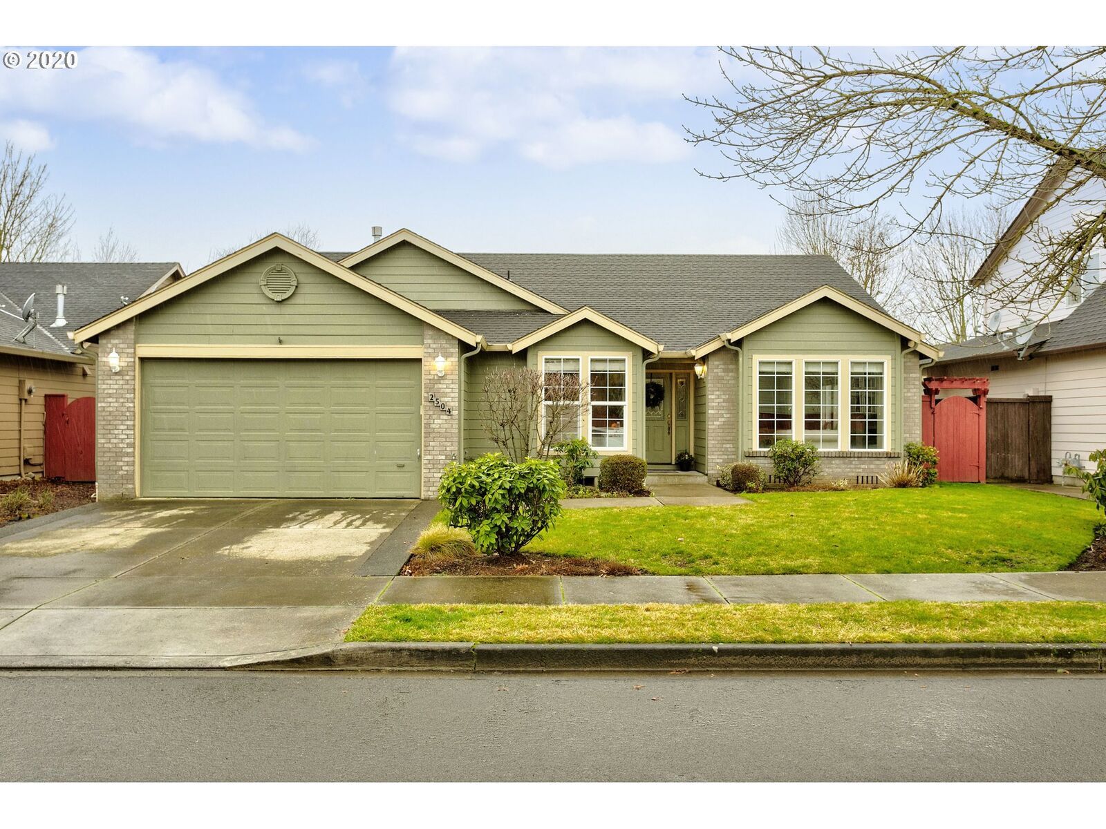 Property Photo:  2504 NE 177th Ave  WA 98684 